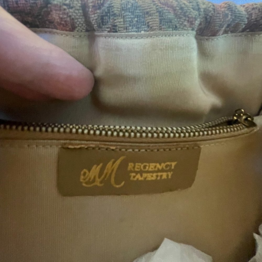 Purse - Picture 8 of 9